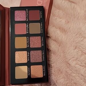 Berries N Cream Dreams Eyeshadow